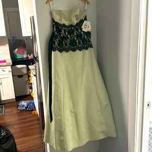 Jessica McClintock Bridal strapless size 12